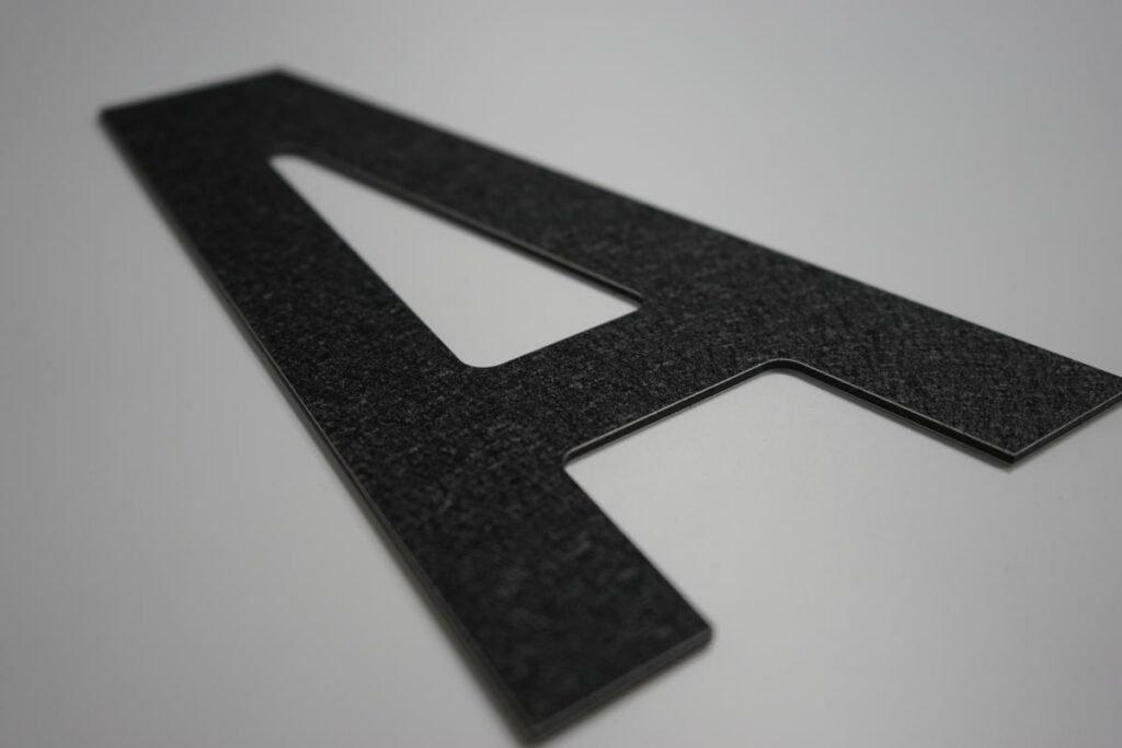 Lettrage dibond - DIBOND structure 3mm