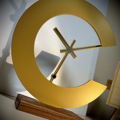 trophée design montre