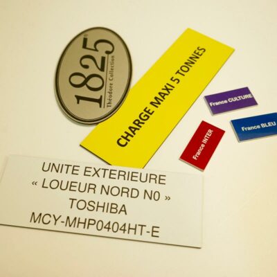 plaque trolase couleur