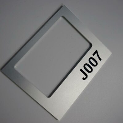 porte étiquette aluminium anodisé