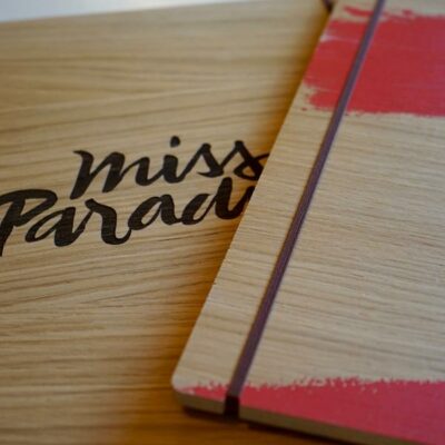 support en bois pour menu